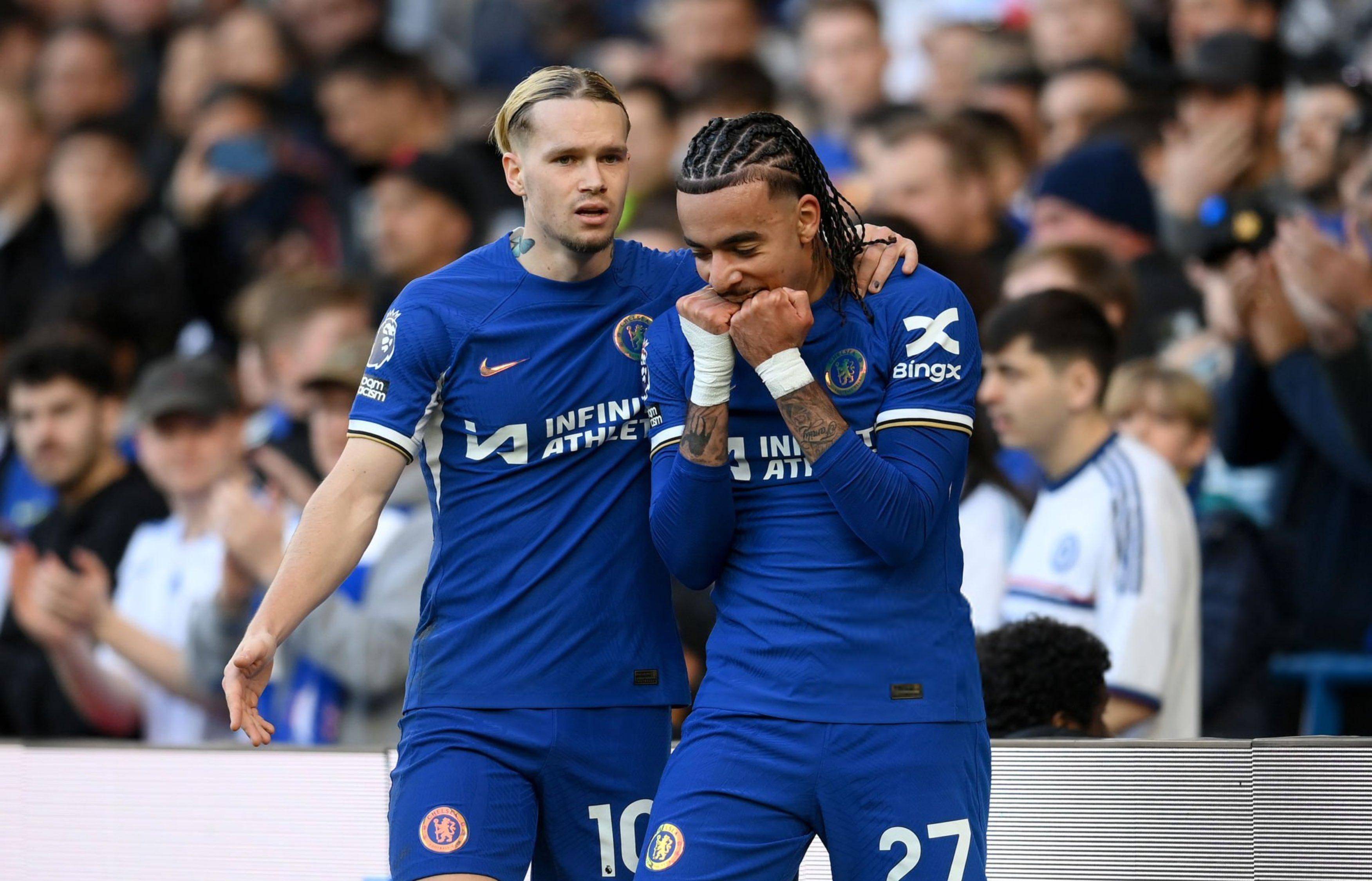 开云APP-斯特林梅开二度，曼城轻松击败对手守榜首的简单介绍