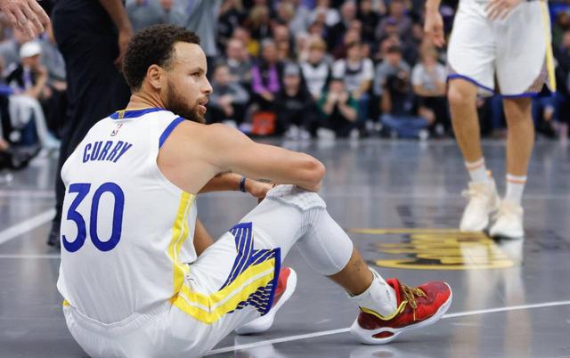 开云体育登录-勇士失利暴露弱点，迫切需要调整