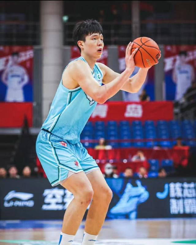 开云体育平台APP-包含青岛队在比赛中实现胜利，展现全面实力的词条