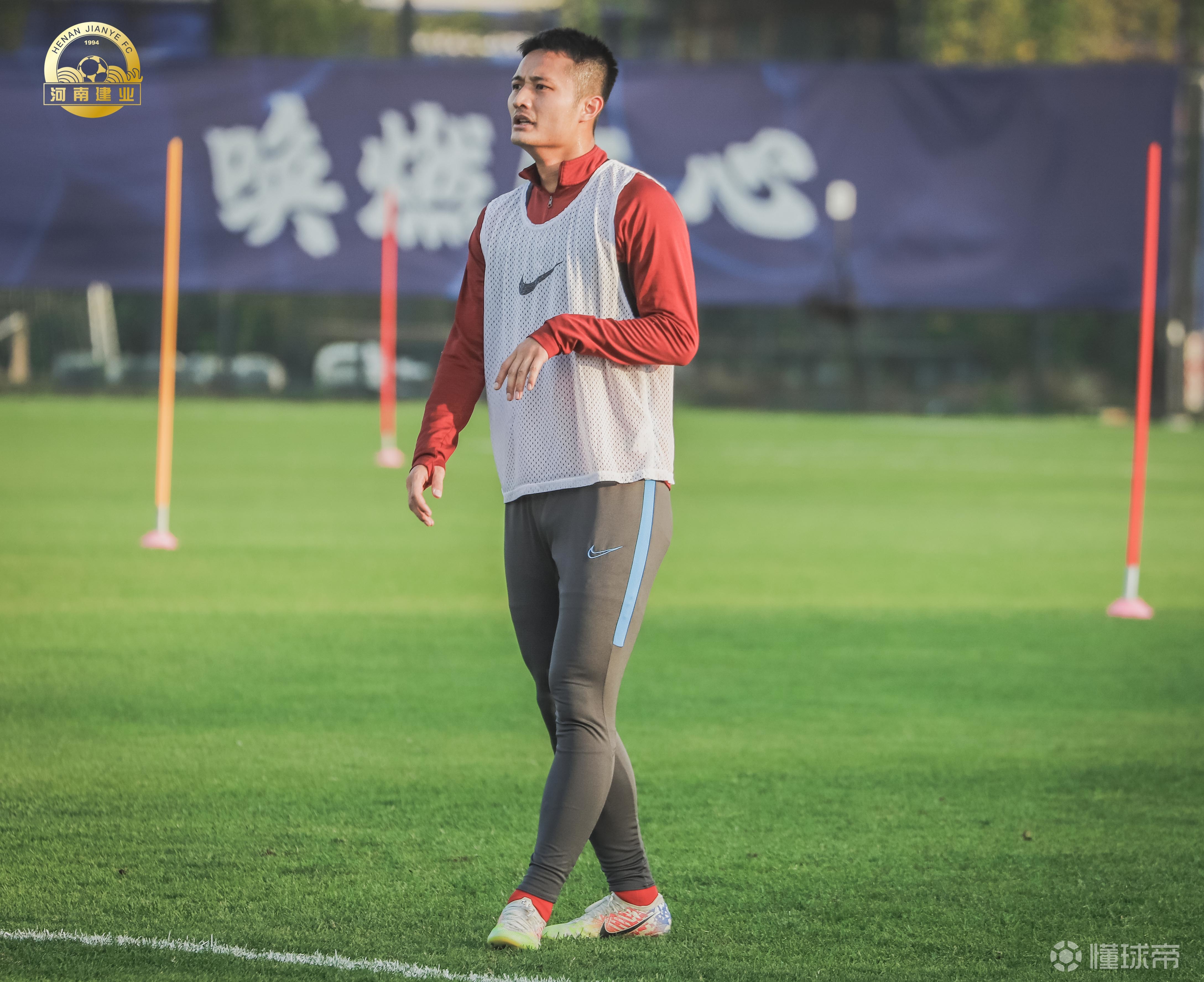 开云体育-关于格拉纳达备战重要比赛，全力以赴的信息