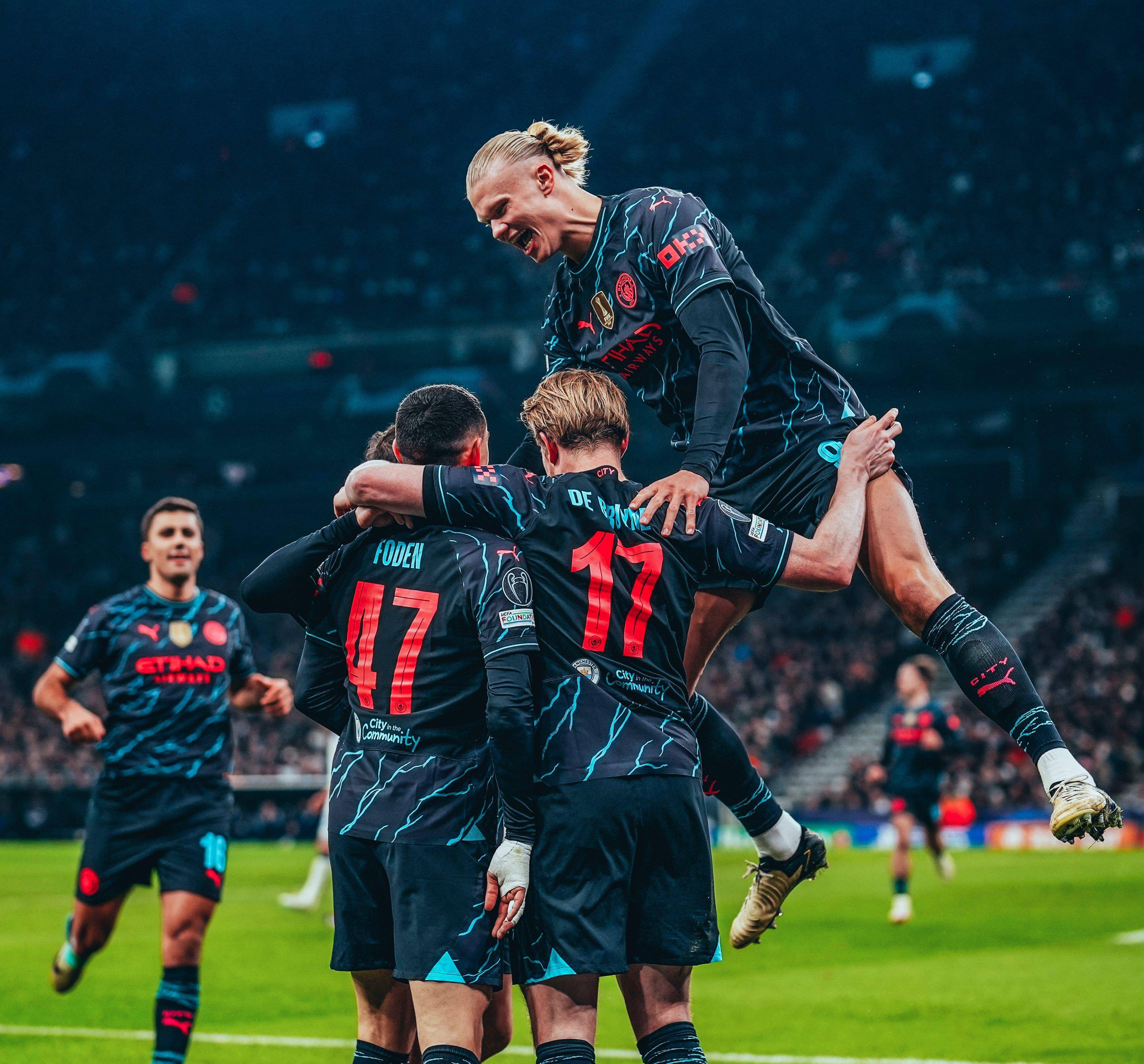 包含曼城横扫对手，稳坐欧冠资格赛区榜首！的词条