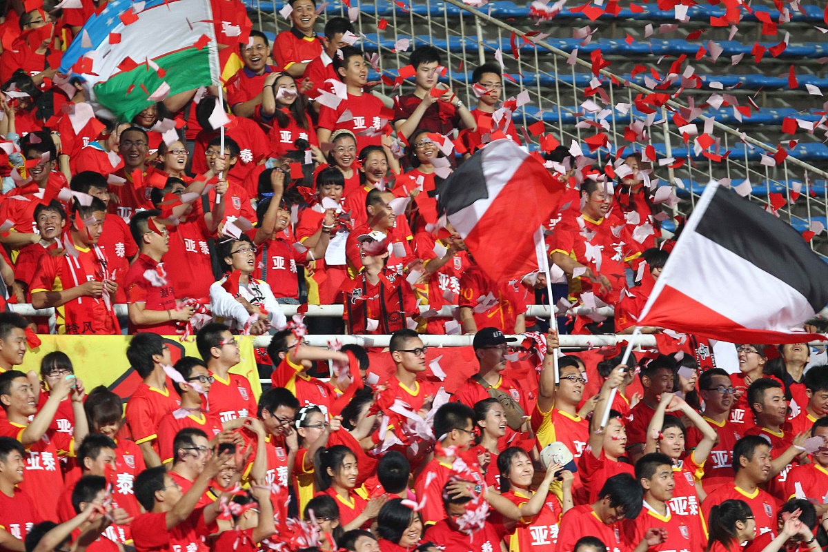 关于追求胜利，亚洲足球比赛中的不竭拼搏的信息