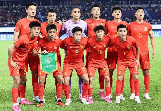 国际足球比赛中中国队表现出色,吸引眼球 国际足球比赛中中国队表现出色,吸引眼球