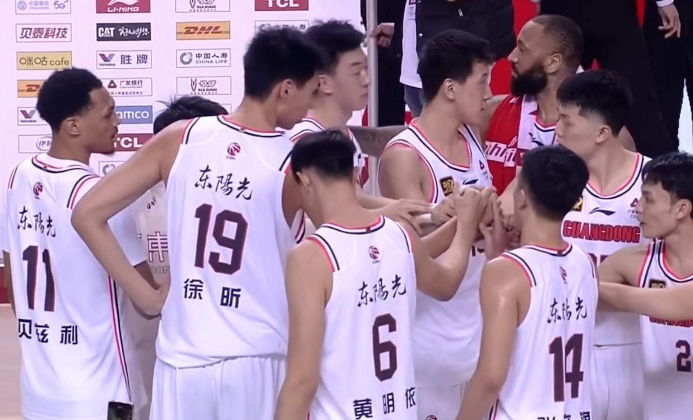 关于里昂主场大胜爱恩斯,提前锁定胜局的信息 关于里昂主场大胜爱恩斯,提前锁定胜局的信息