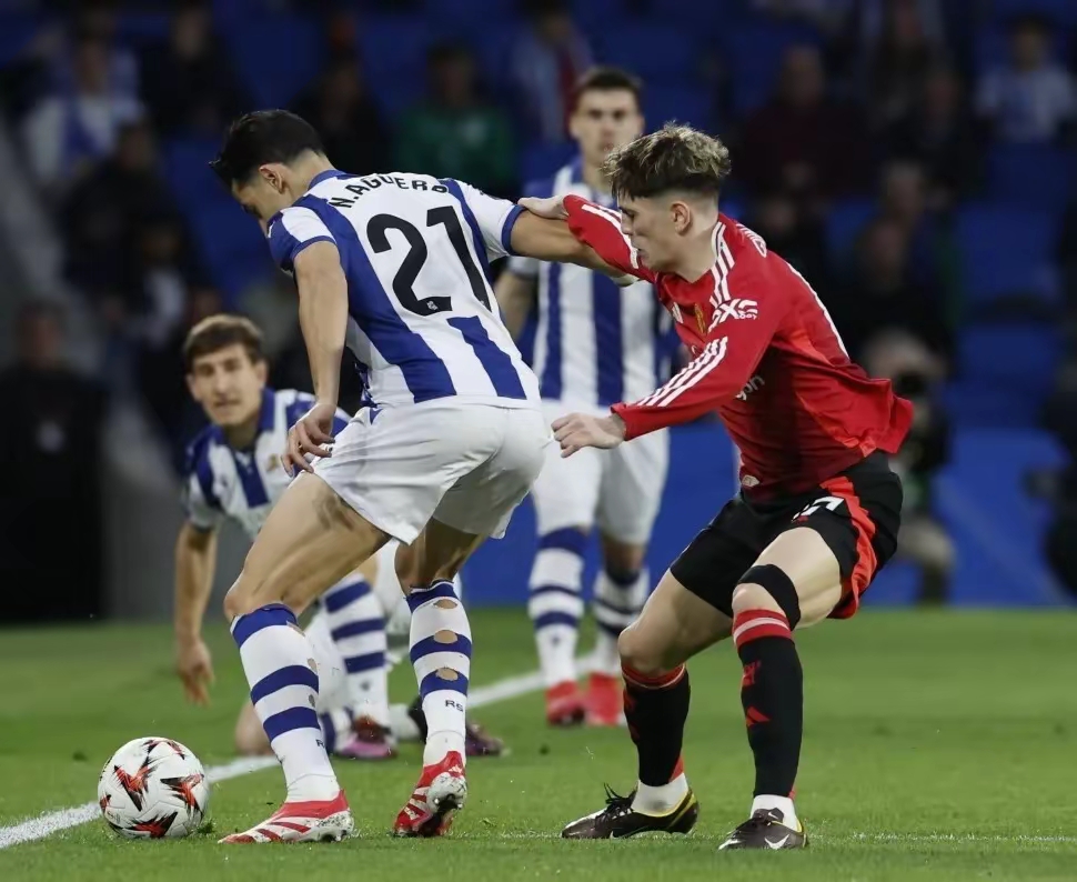 包含阿贾克斯险胜保加利亚,跻身欧冠淘汰赛的词条 包含阿贾克斯险胜保加利亚,跻身欧冠淘汰赛的词条