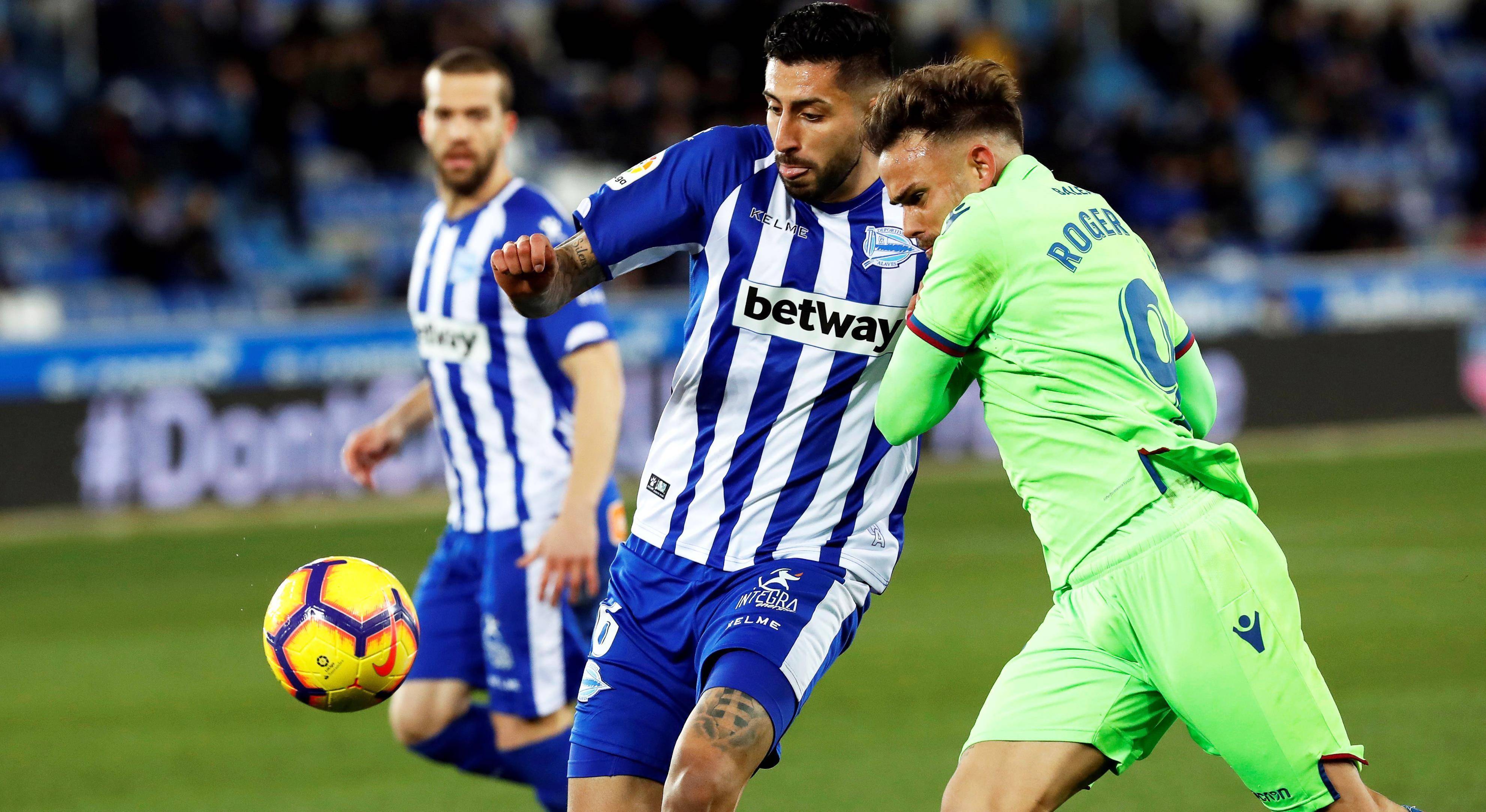 皇家社会主场胜出,积分领先其他球队 皇家社会主场胜出,积分领先其他球队