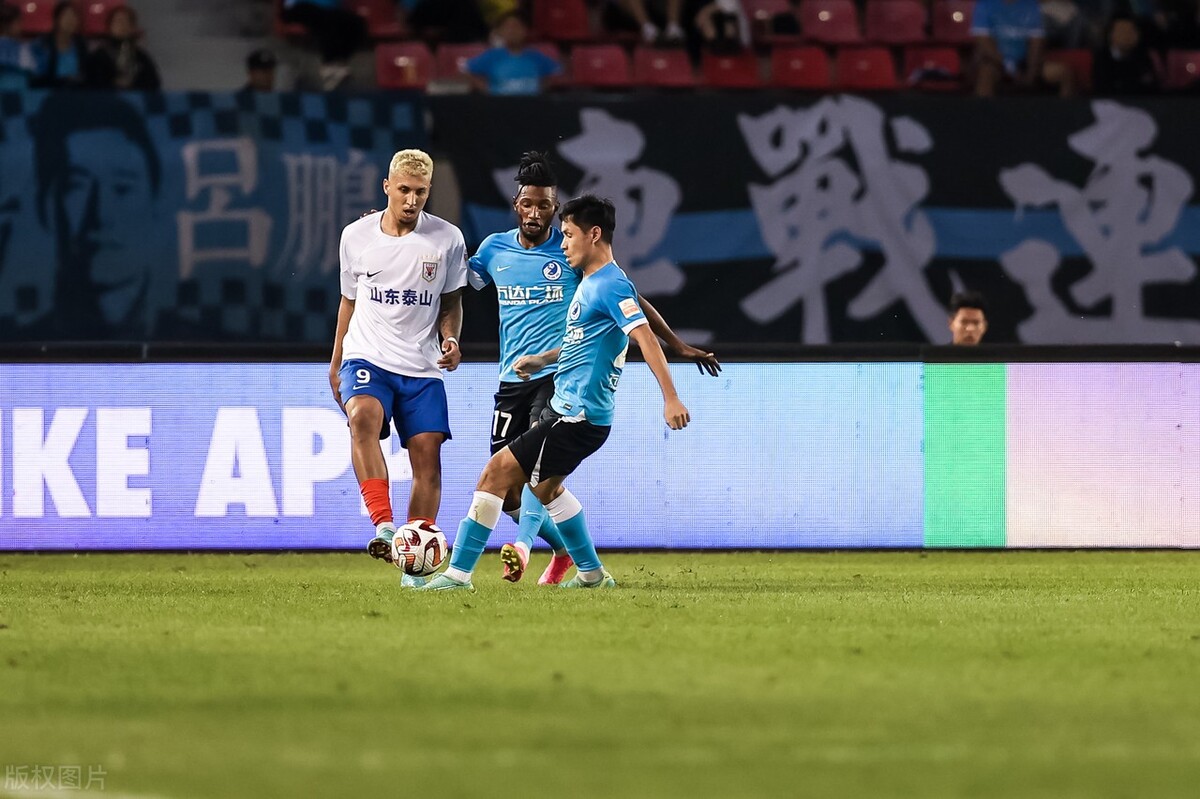 开云体育官网-关于大连人客场大胜广州恒大，豪取关键分的信息