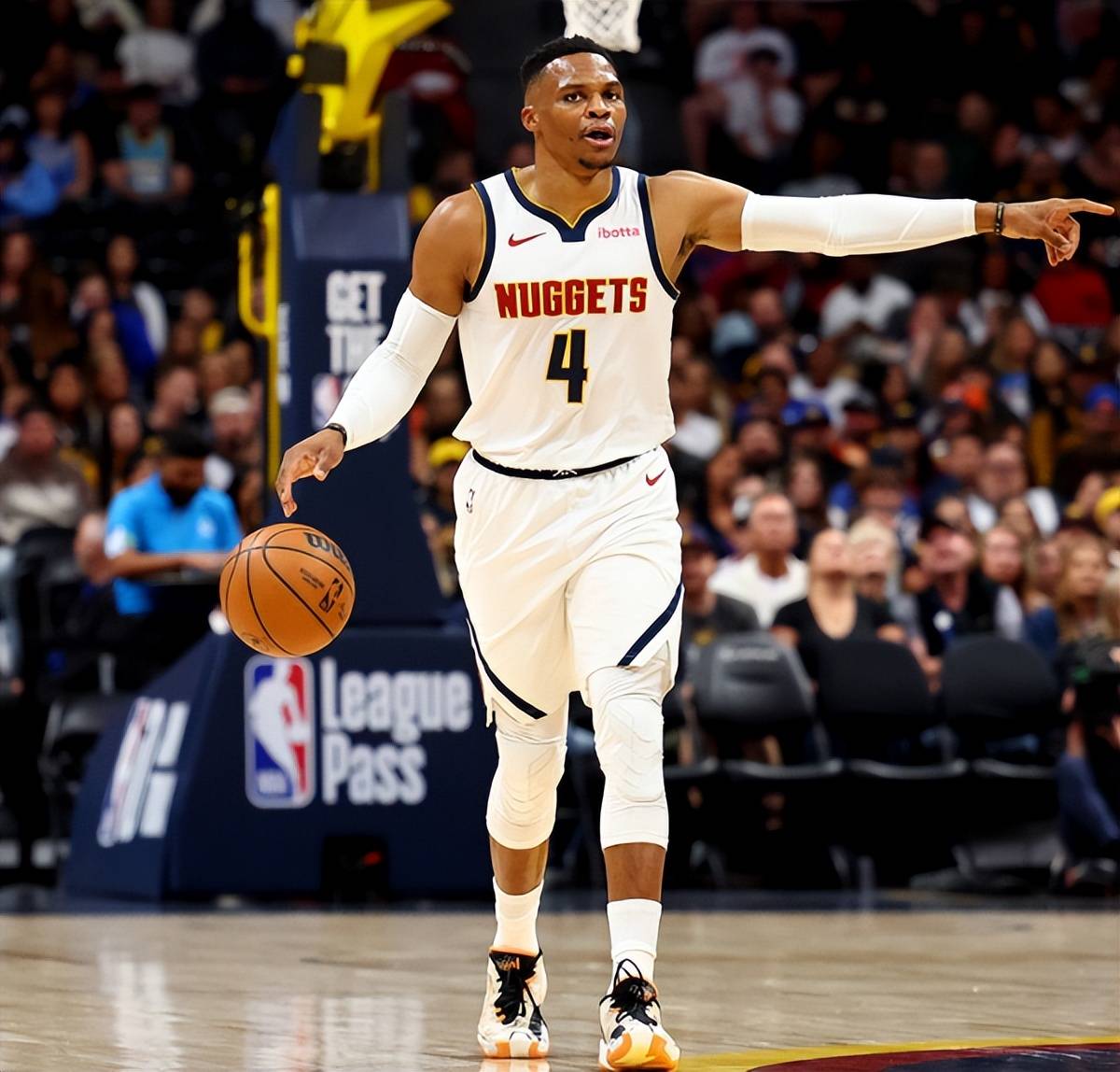 开云体育下载-轰动一时！球员实力展现令人叹为观止