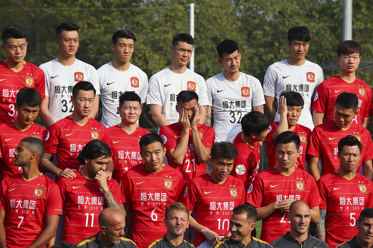 开云官网-国内足球联赛：各支球队实力悬殊引发热议的简单介绍