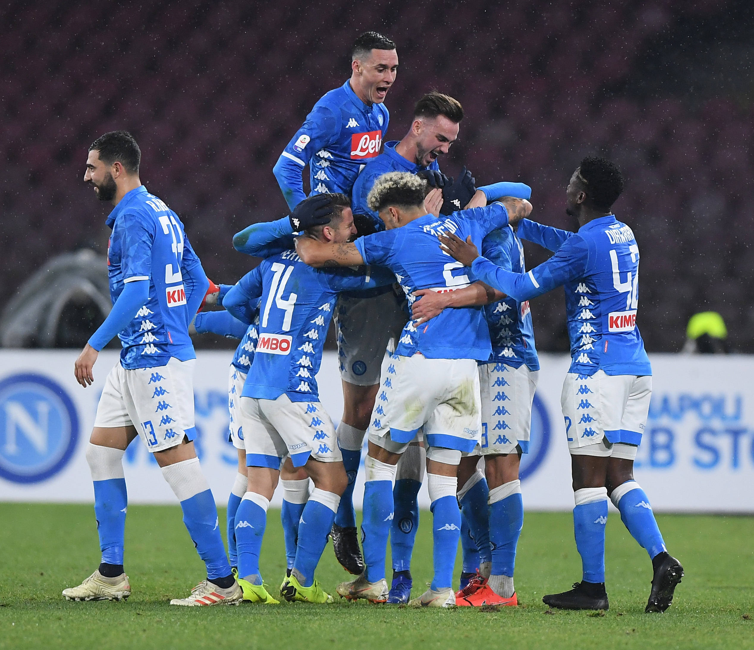 那不勒斯外战力压对手晋级的简单介绍 那不勒斯外战力压对手晋级的简单介绍