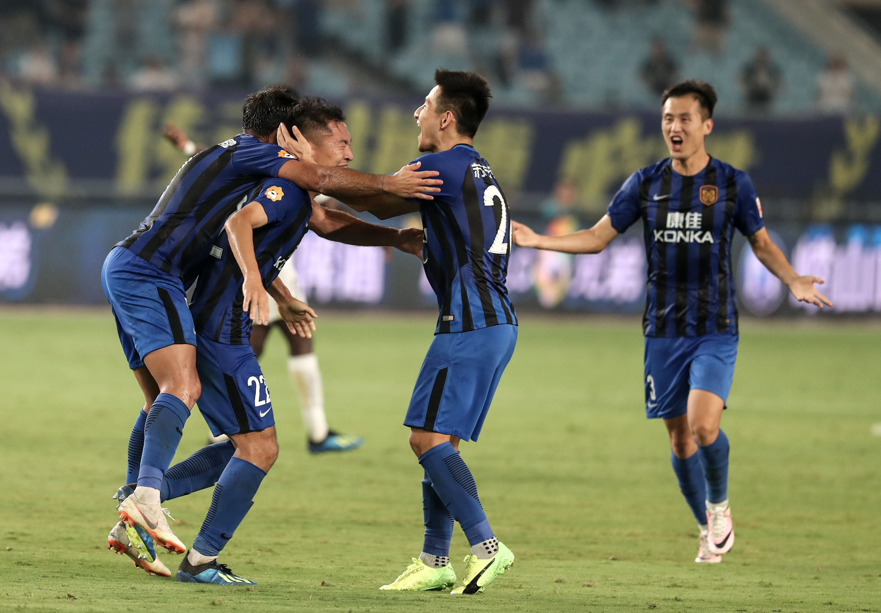 包含江苏苏宁主场不敌对手,让球迷感到失望的词条 包含江苏苏宁主场不敌对手,让球迷感到失望的词条