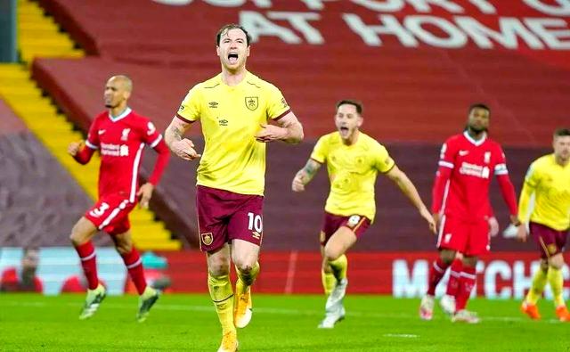 开云体育下载-华德男福德客场战平伯恩利，战绩保持不败的简单介绍