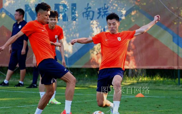 开云体育入口-热门球队经理人加紧引援工作的简单介绍