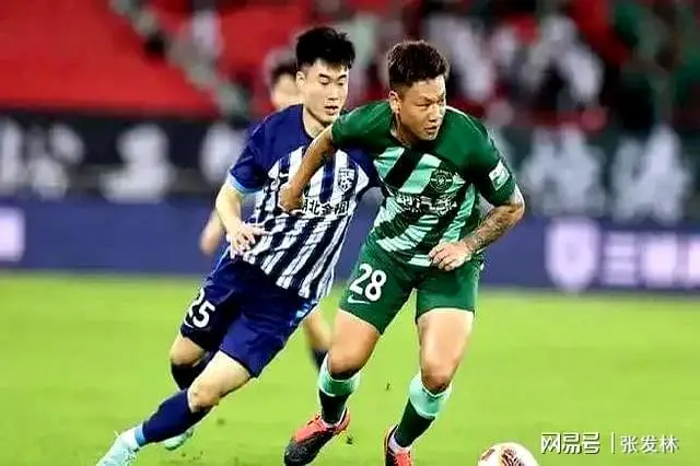 中超联赛第18轮厦门蓝狮主场迎战河南嵩岳