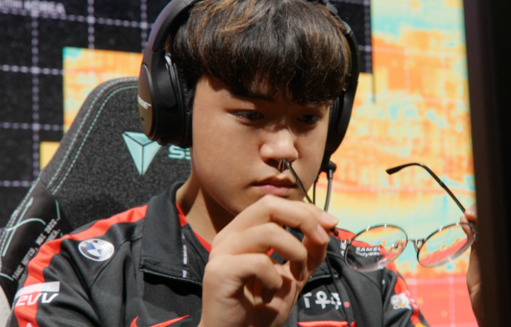 DK力克RNG,Gumayusi打出惊人五杀成都决赛之夜2:0(东京) DK力克RNG,Gumayusi打出惊人五杀成都决赛之夜2:0(东京)