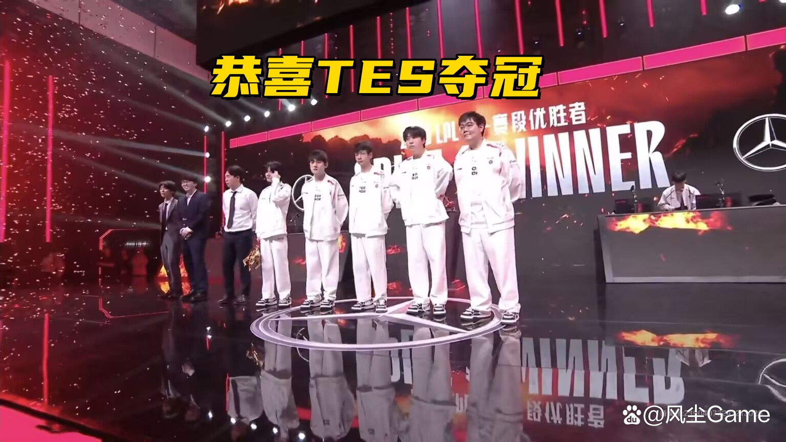 开云下载-C9险胜GEN，369打出惊人五杀半决赛2:1（成都）