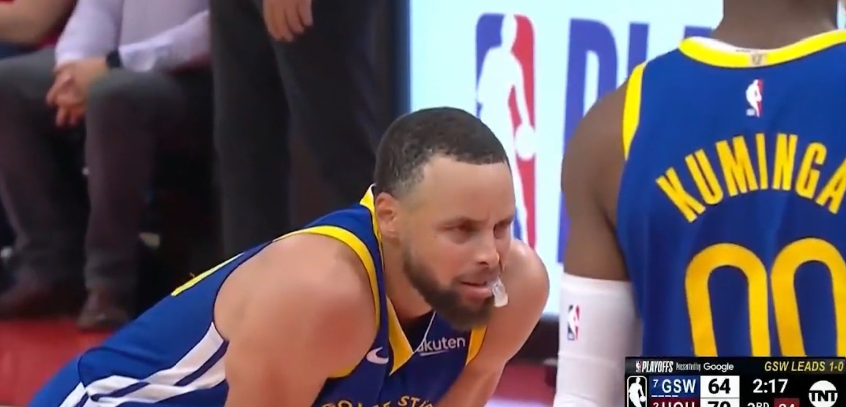 开云体育下载-关于NBA季后赛勇士队遭遇痛苦失利的信息