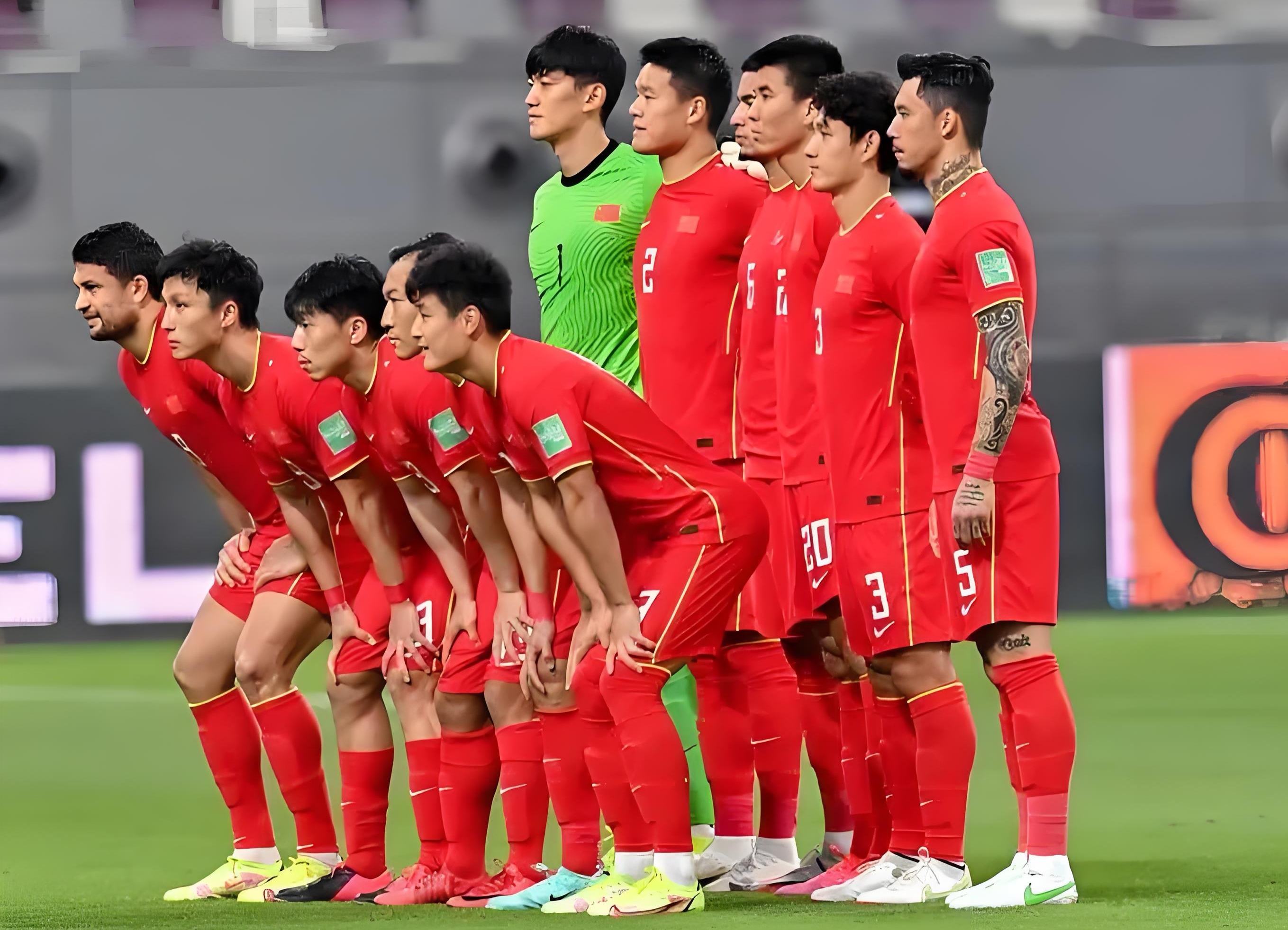 开云体育在线-关于国内足球职业联赛战况激烈，球迷观赛兴奋的信息