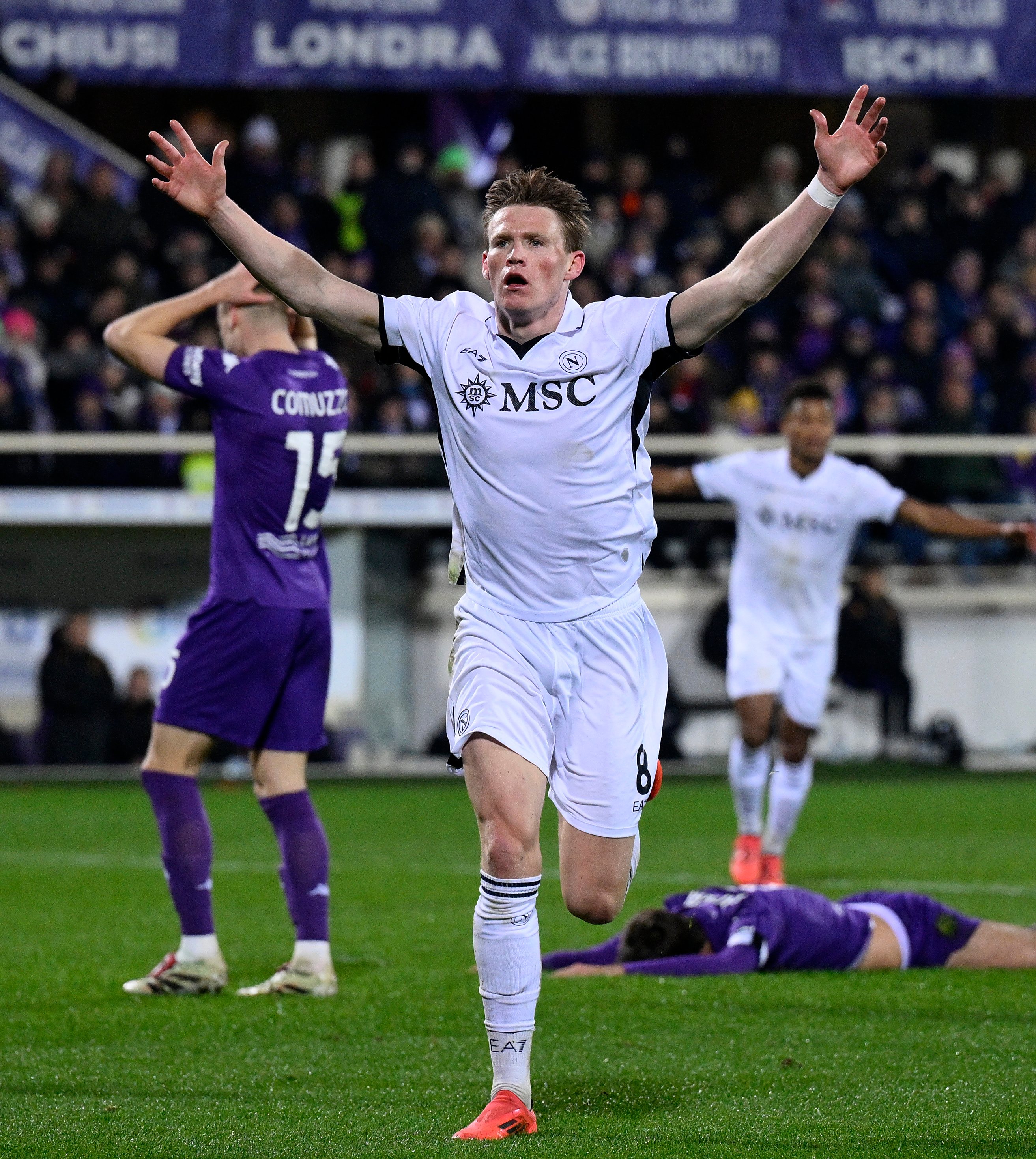 包含那不勒斯遭遇佛罗伦萨逼平,轮未获胜的词条 包含那不勒斯遭遇佛罗伦萨逼平,轮未获胜的词条