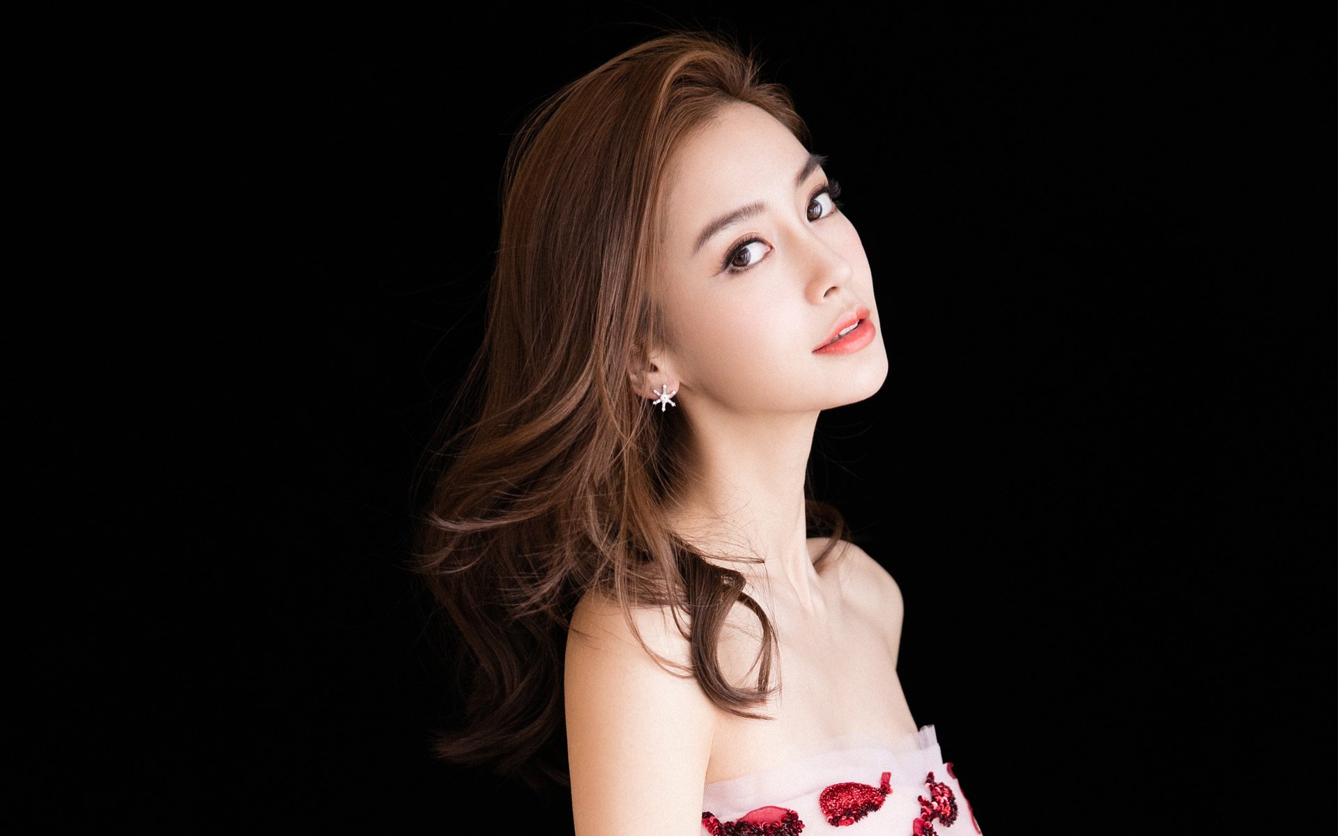 单节风暴与神锋觉醒,双线战场上的征服者叙事