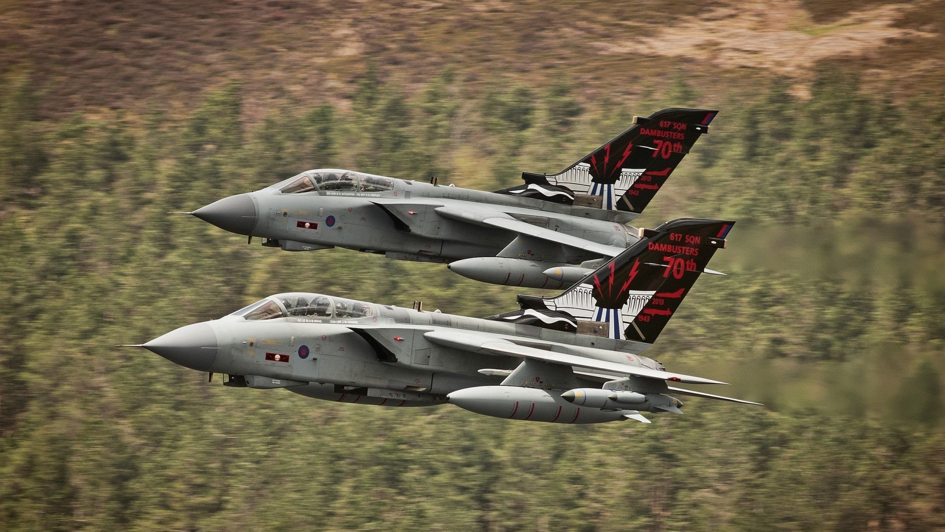 当赛车线成为防守阵地，巴塞罗那的天才中场如何锁死F1围场的终极挑战