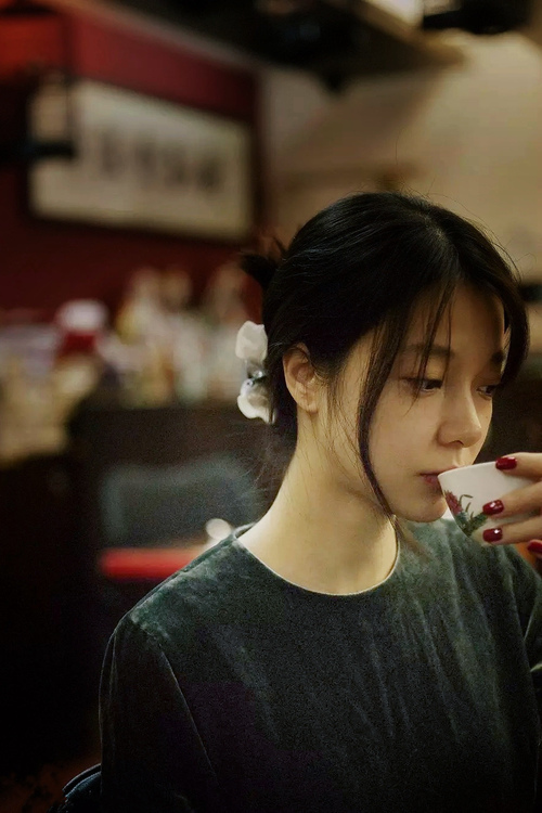 开云体育在线-湖人对阵步行者，西亚卡姆制胜表现引领胜利，步行者主场险胜湖人